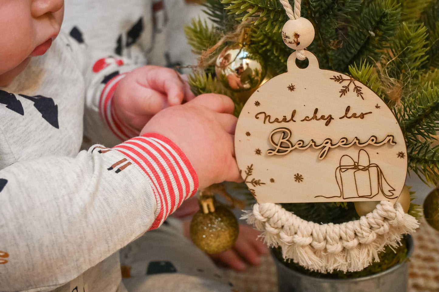 ornement de noël 2023 PERSONNALISABLE pour la famille