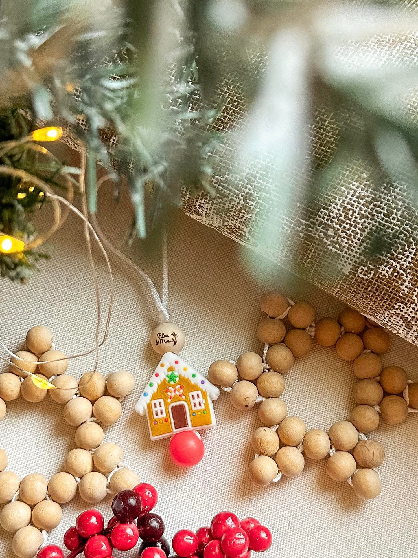 Ami zip de la collection noel 2023 - maison en pain d'épices