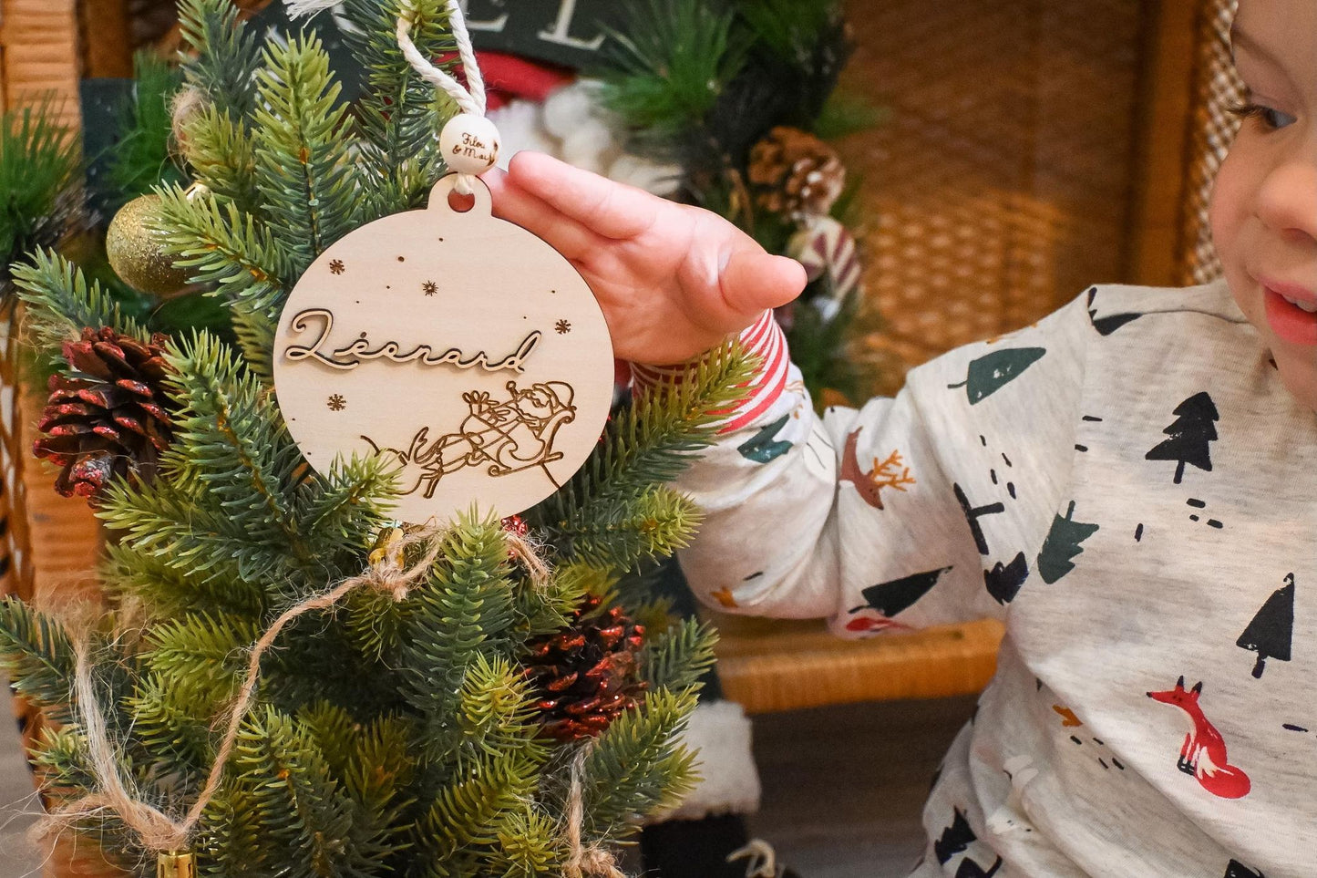 ornement de noël enfant personnalisable 2023