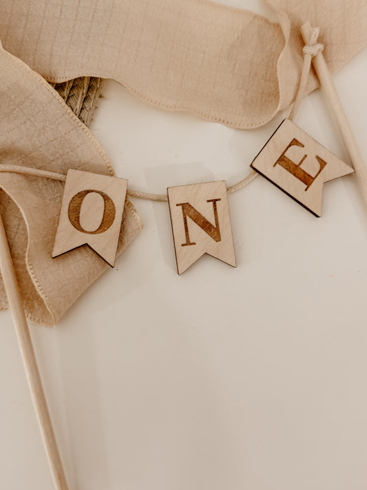 Cake topper one - à fanions