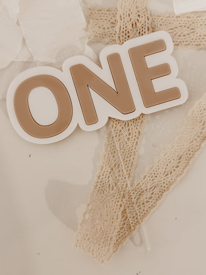 Cake topper ONE