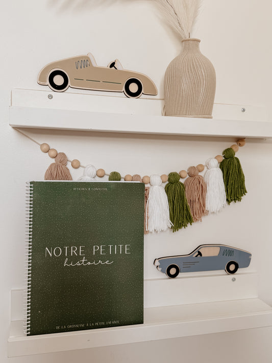 Ensemble décoratif de petites voitures vintage