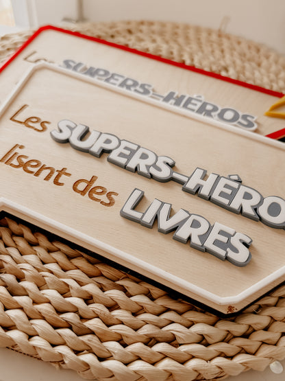 Les supers-héros lisent des livres