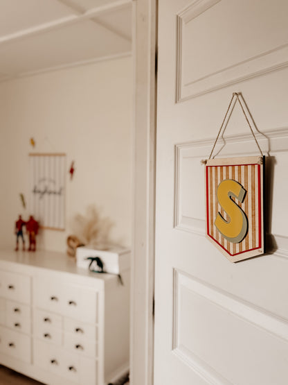 Fanion de chambre à lettre
