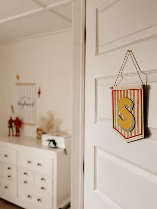 Fanion de chambre à lettre