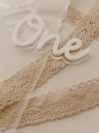 Cake topper one