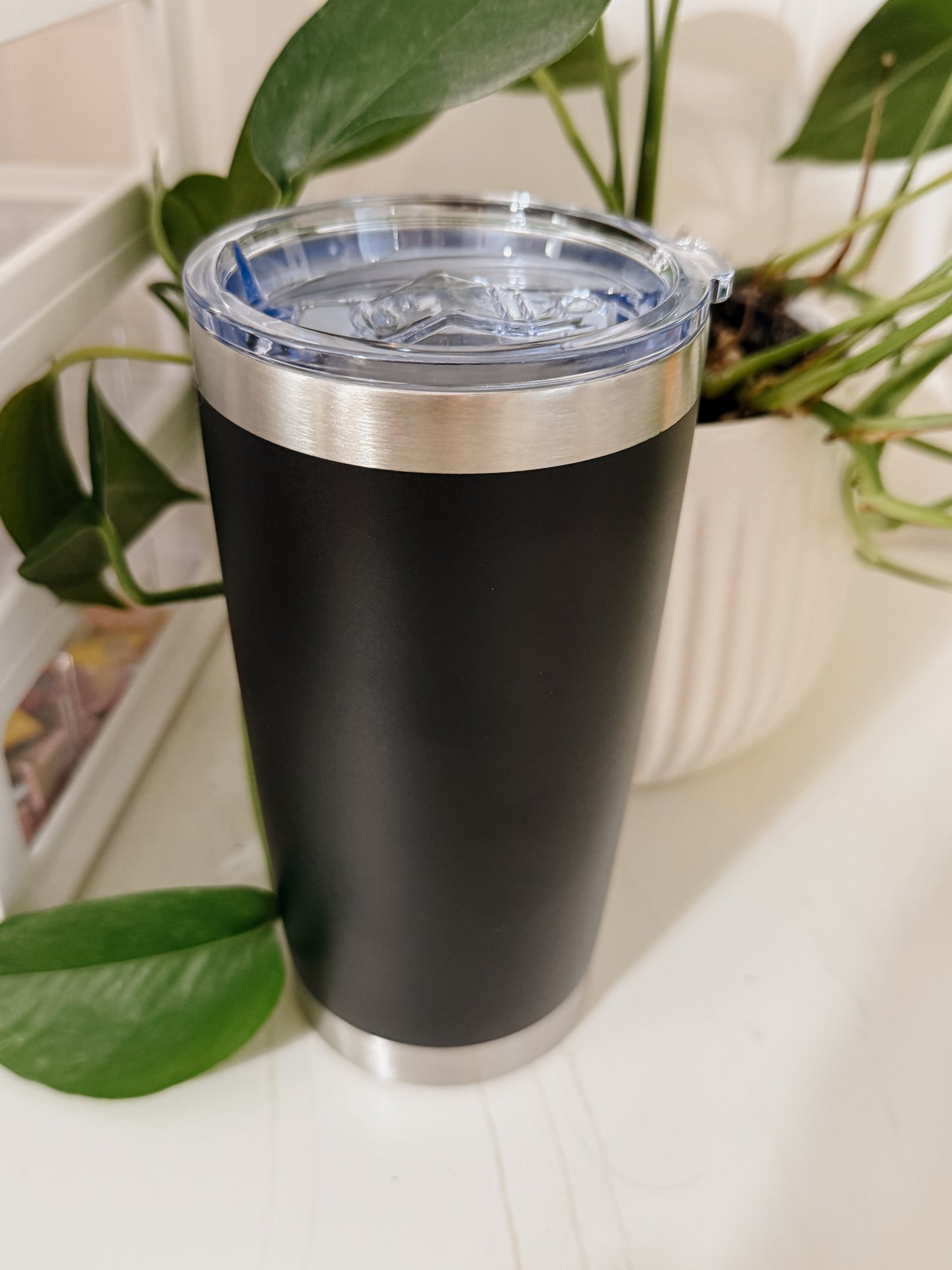 Gravure logo sur tasse - prêt à partir